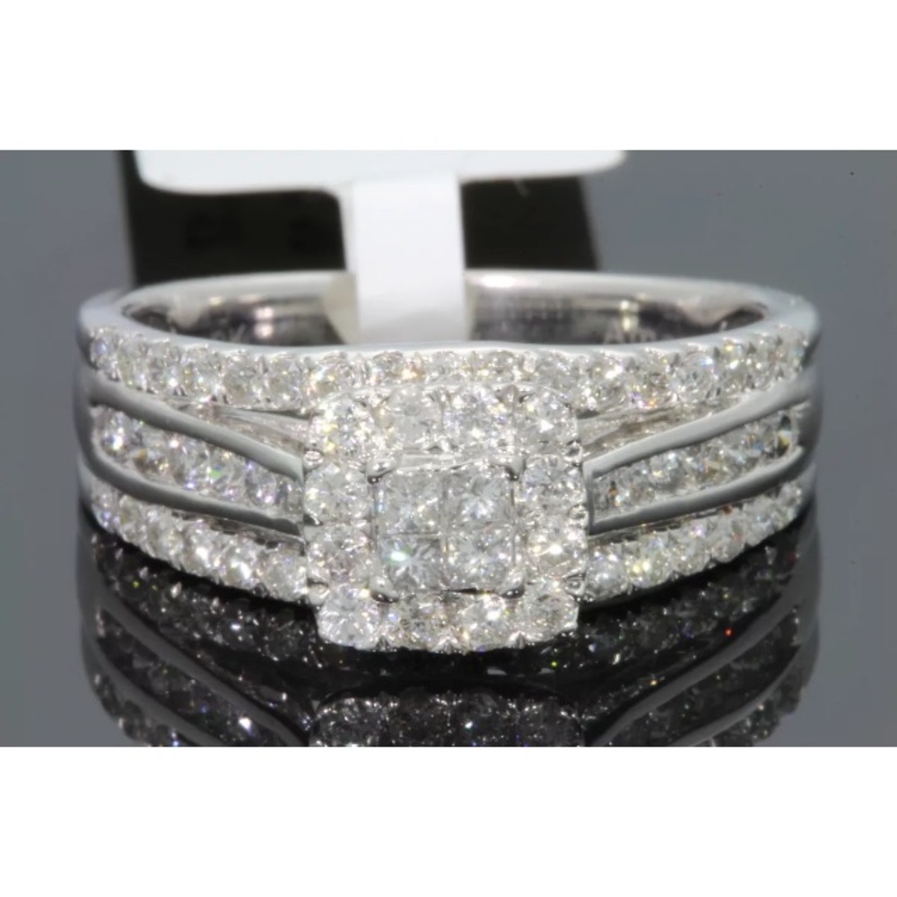 1.10 carat 10k white gold diamond ring